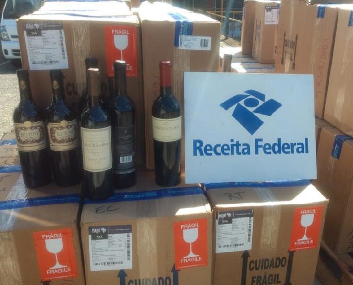 Mais de 600 garrafas de vinho que chegaram a Salvador de forma irregular são tiradas de circulação; valor da apreensão é de R$ 90 mil