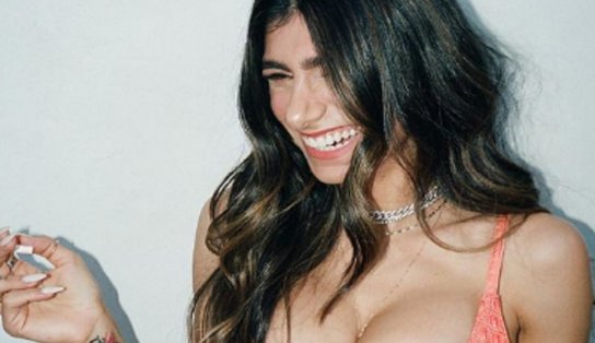 Após virar assunto na CPI da Covid, ex-atriz pornô Mia Khalifa brinca com montagem dela depondo no Senado