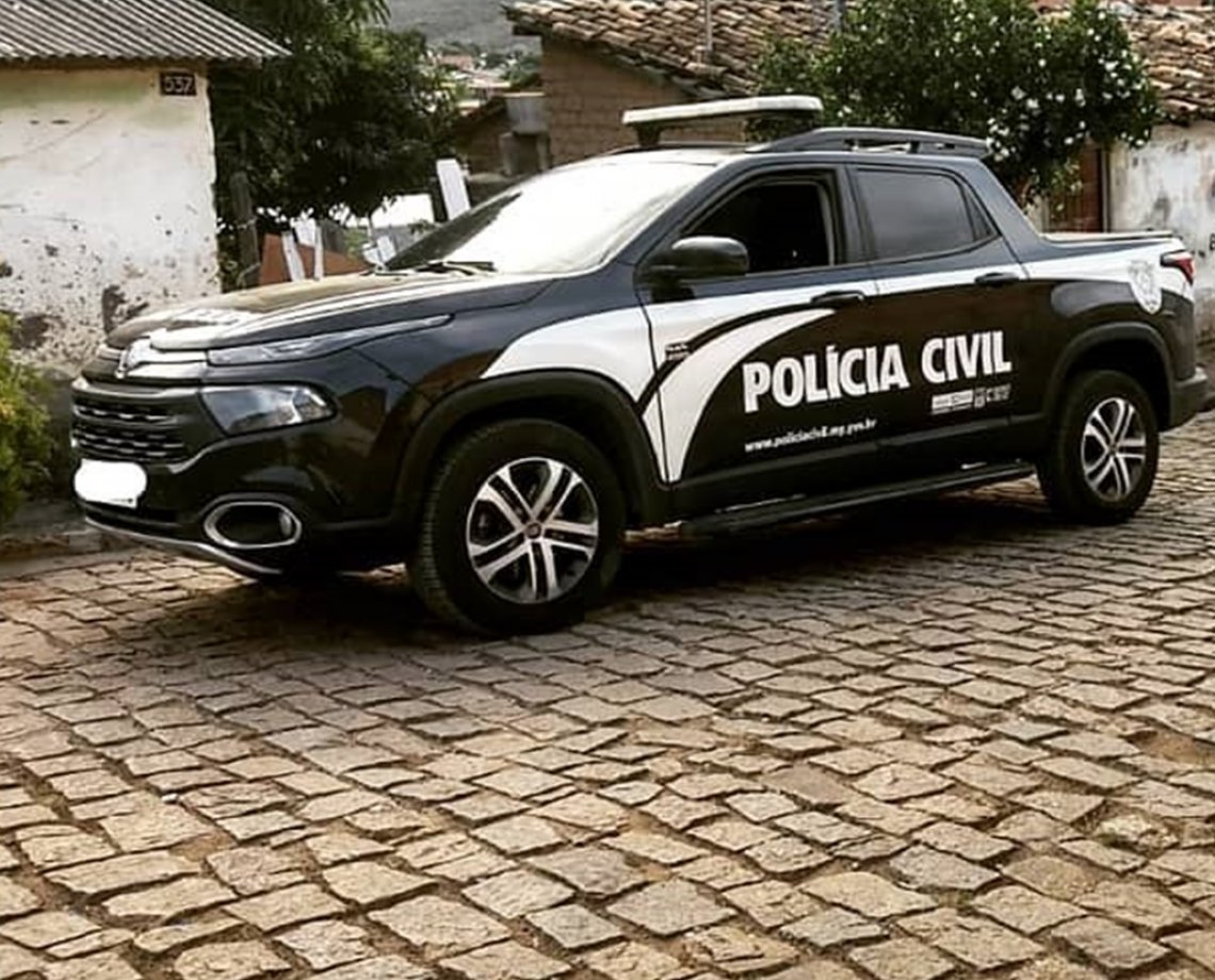 Cantor de pagode é morto a facadas no meio da rua; casal e filho foram presos e vão responder por homicídio qualificado.