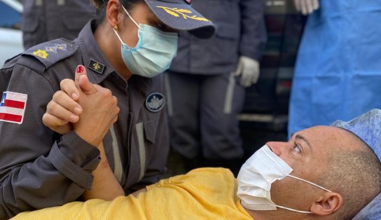 VÍDEO: após quase três meses internado com complicações da Covid, sargento do Salvar recebe alta hospitalar