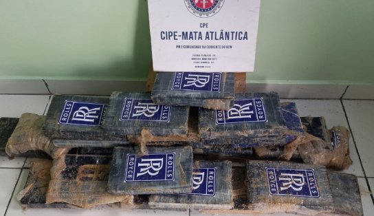 Outra mala de cocaína é encontrada em praia da Bahia; material é avaliado em R$ 1 milhão