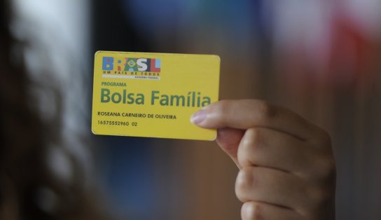 Bolsonaro anuncia que Bolsa Família vai pagar R$ 300 em média para os beneficiários; saiba mais