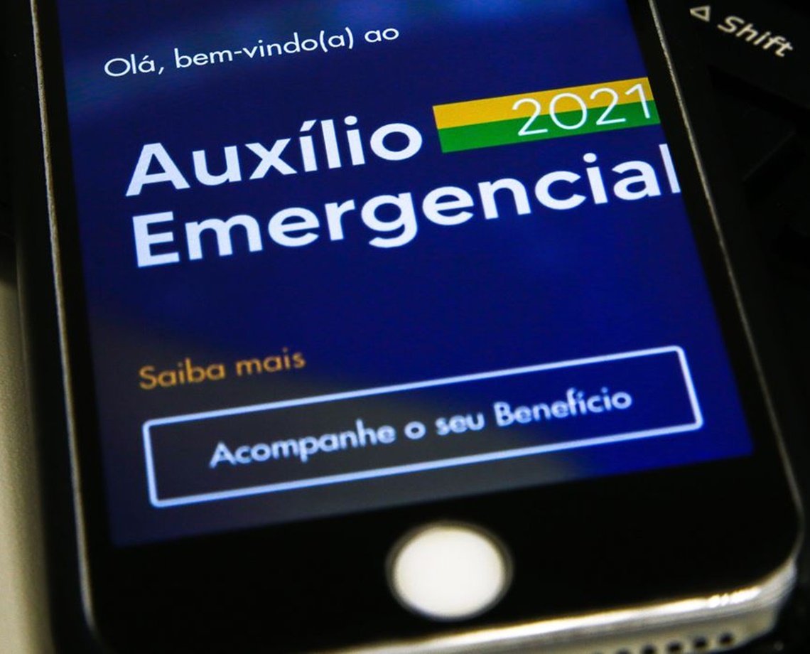 Caixa paga terceira parcela do auxílio emergencial para nascidos em fevereiro e março