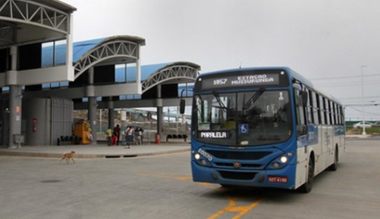 Rodoviários têm adiantamento do salário prorrogado e ônibus só vão circular depois das 8h, nesta terça