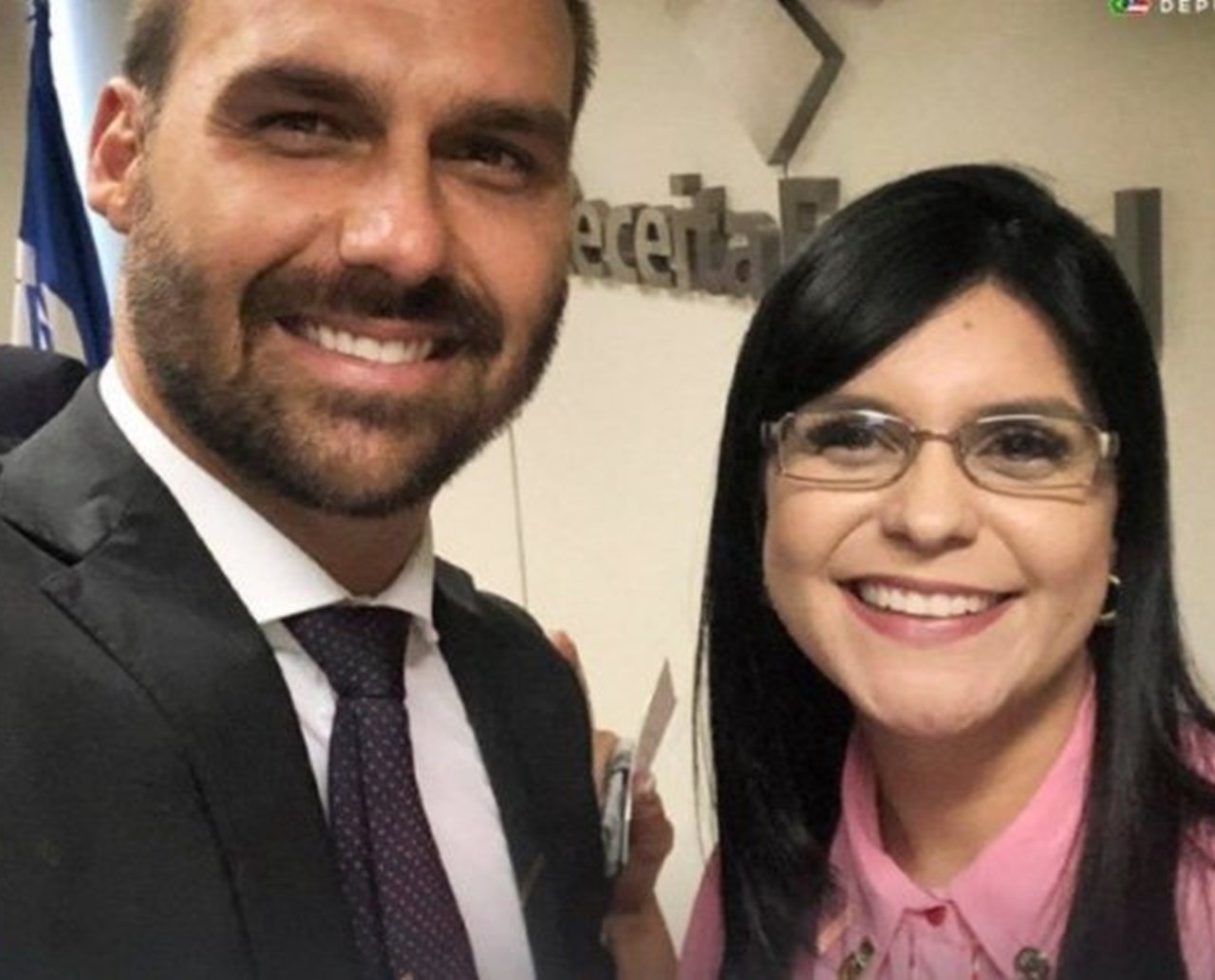 Ex-aliada do presidente, Dayane Pimentel troca farpas com Eduardo Bolsonaro em rede social