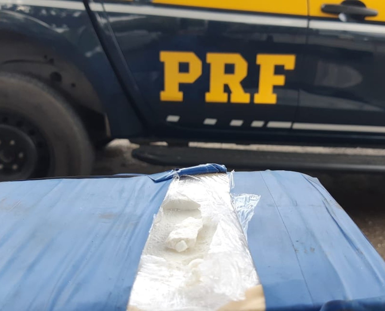 Prejuízo de R$ 34 milhões ao crime organizado: PRF apreende 225 Kg de cloridrato de cocaína em Jaguaquara