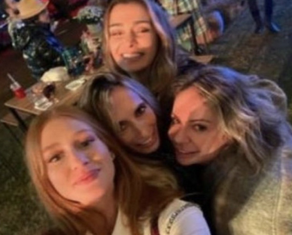 Marina Ruy Barbosa comemora aniversário em evento com 50 pessoas e internautas criticam: "hipocrisia sem fim"