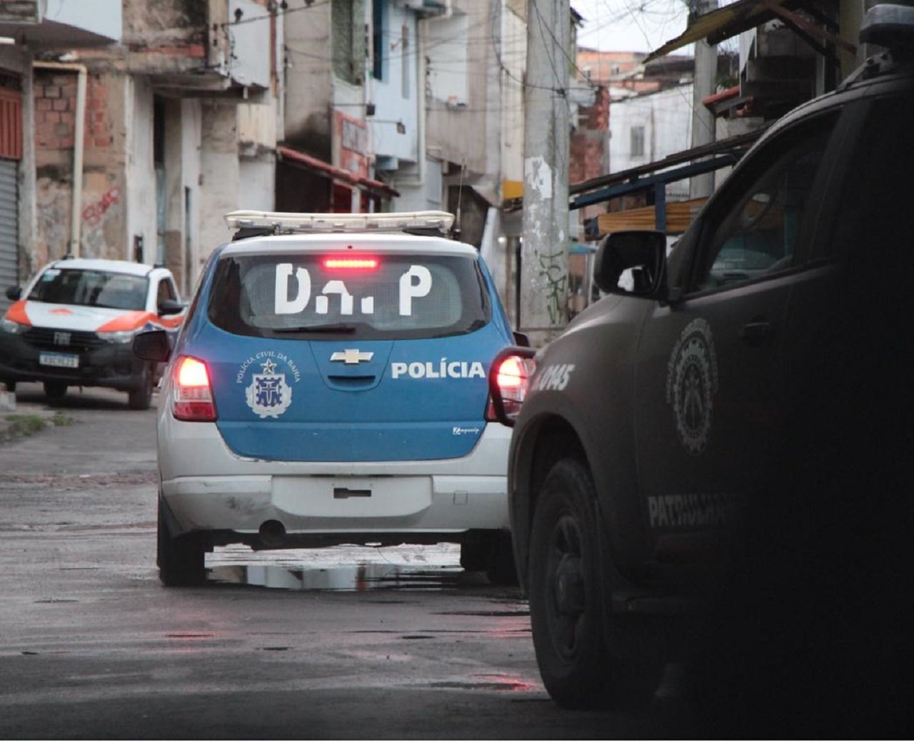 Suspeitos de envolvimento com o tráfico e seguranças de supermercado são indiciados pelos assassinatos de tio e sobrinho em Salvador