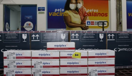 Vilas-Boas anuncia remessas com mais de 170 mil doses de vacina contra a Covid-19 chegando à Bahia