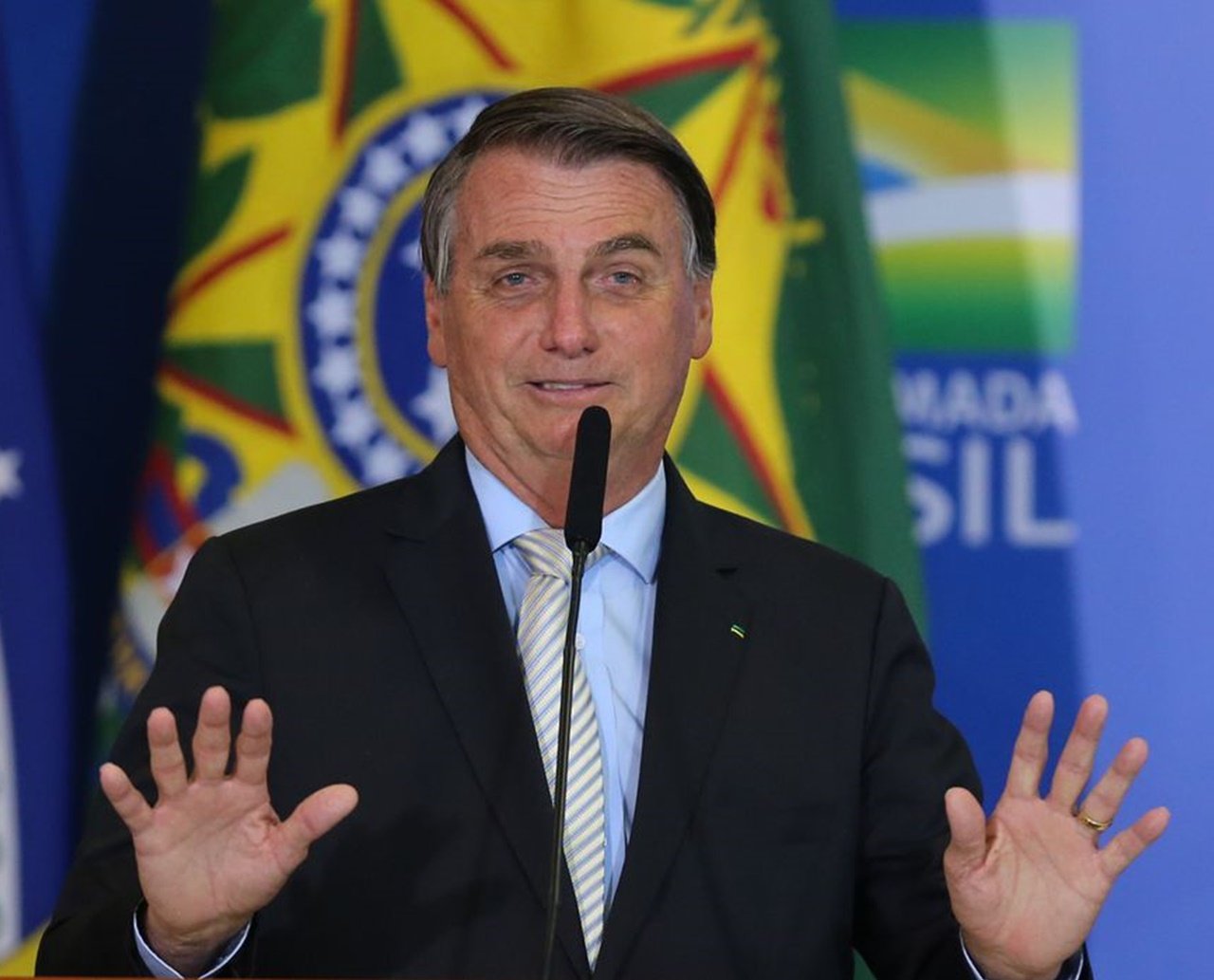 Bolsonaro diz que não irá responder ofício sobre denúncias na Saúde: "Caguei para a CPI"