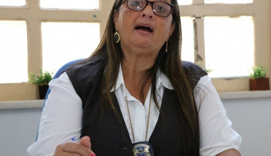 Ex-delegada Maria Selma posta indireta após mandado de busca e apreensão: "melhor coisa é ser honesta"