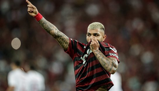 Sensitiva diz que avião com o Flamengo vai cair após jogo na Argentina e "culpa" Gabigol por tragédia; "se ele entrar, não volta" 