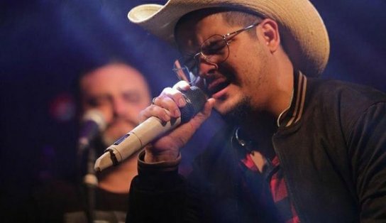 Berguinho, vocalista da banda Seu Maxixe, volta a ser internado em Salvador; ele está no Hospital Roberto Santos