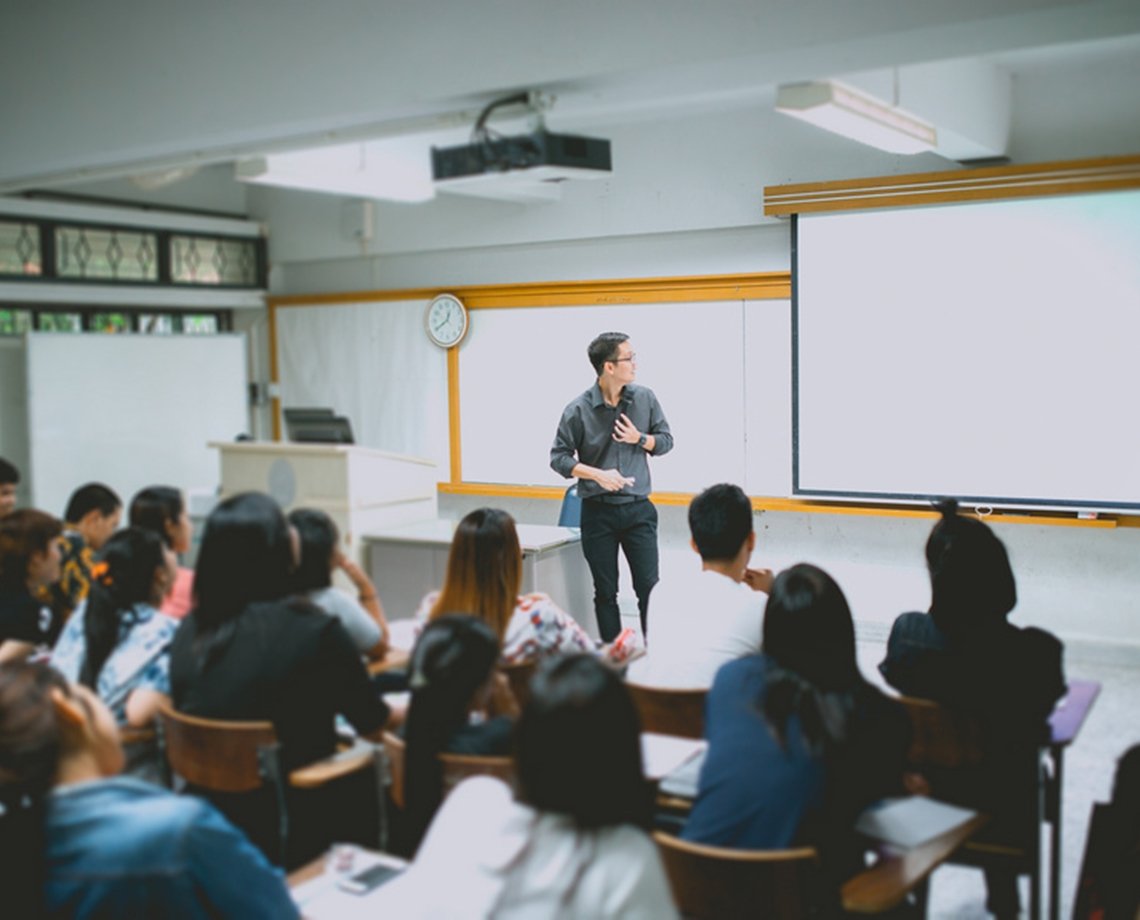 Gestores planejam o retorno das salas aulas presenciais após imunização contra a Covid-19