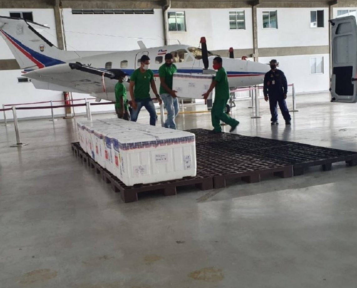 Boa notícia! Na madrugada desta sexta, remessas das vacinas de Oxford chegaram à Bahia; no sábado, será a vez da Pfizer