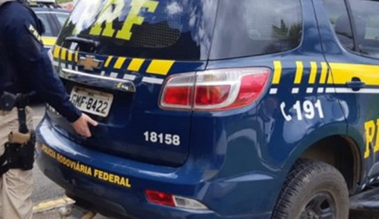 Motorista é preso na BR 101 após ser flagrado dirigindo embriagado; tinha "olhos avermelhados e forte odor de álcool no hálito"