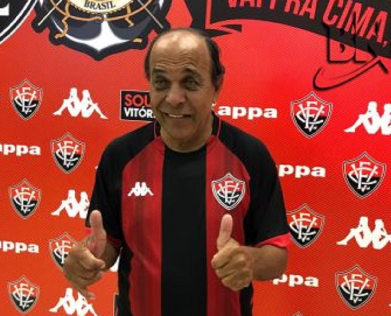 Ídolo do Vitória, André Catimba morre aos 74 anos, em Salvador; jogador foi primeiro brasileiro a atuar ao lado de Maradona