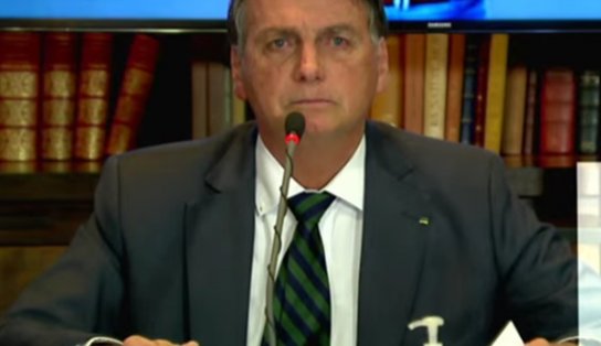 Tempo real: TSE desmente Bolsonaro durante live do presidente; entenda