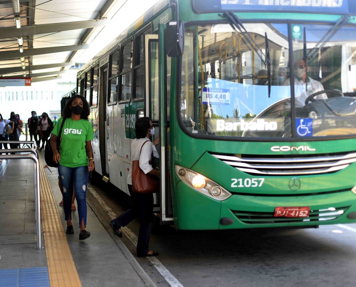 Diversas linhas de ônibus são alteradas em Salvador após pedidos dos usuários, diz Prefeitura; veja o que muda