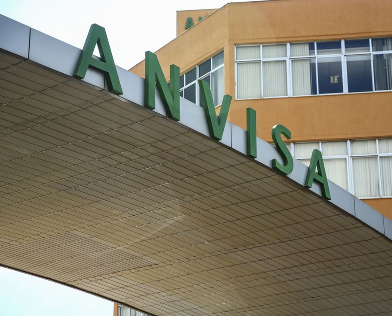 Anvisa recebe pedido para testes de vacina contra Covid-19 desenvolvida pela UFMG