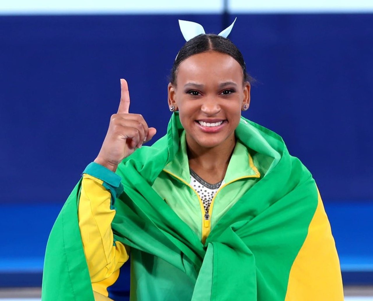 Rebeca Andrade ganha ouro no salto e se torna a 1ª brasileira a ganhar duas medalhas em uma mesma edição das Olimpíadas