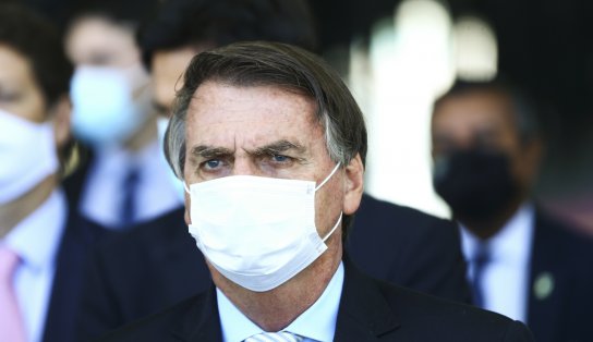 Bolsonaro chama Lula de "bêbado e corrupto"; "se esse picareta voltar, qual o perfil que ele vai indicar para o Supremo?"