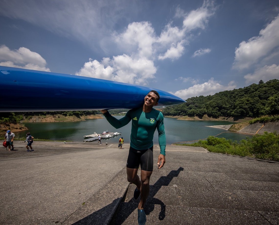 'Baiano, né?': Isaquias vai à semifinal da canoagem C1 e diz que está 'na raiva' de ganhar o ouro; Jacky fica nas quartas