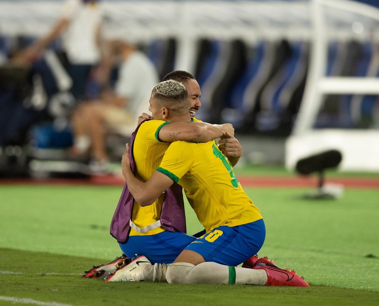 É ouro! Brasil derrota a Espanha e se torna bicampeão olímpico no futebol masculino