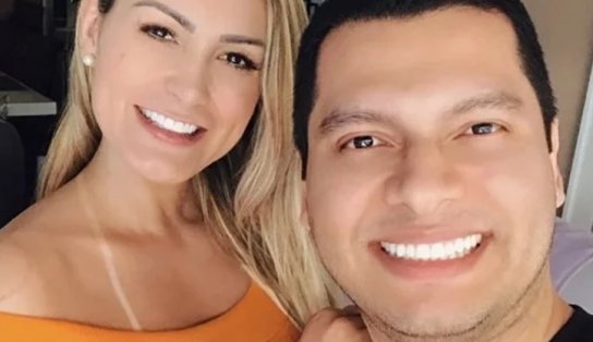 Bebê a bordo: grávida do segundo filho, Andressa Urach revela que até mexer no celular a deixa com enjoo