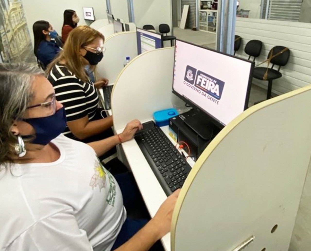 Feira de Santana: beneficiários do Bolsa do Família passam a ter atendimento no Shopping Popular