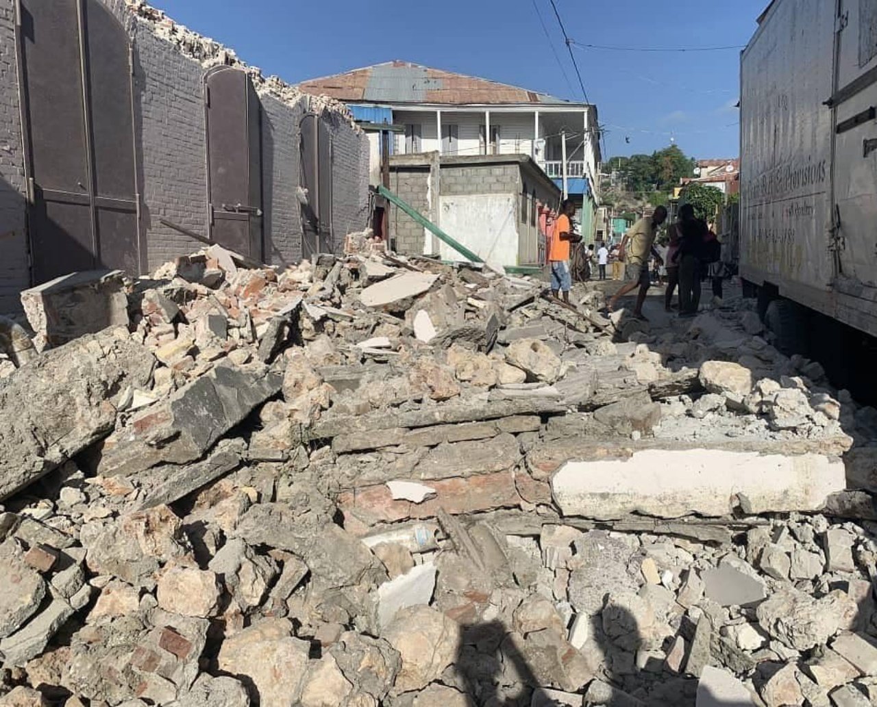 Em meio à crise política após assassinato do presidente, Haiti é atingido por terremoto de magnitude 7,2