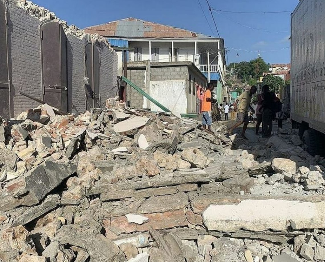Número de mortos em terremoto no Haiti ultrapassa 700; sismo de magnitude 7,2 atingiu o país