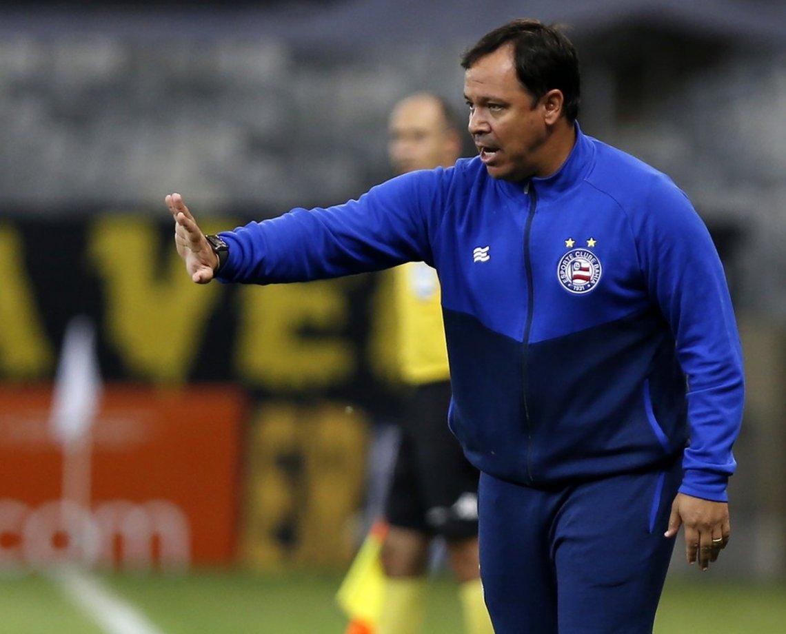 Caiu! Dado Cavalcanti não é mais técnico do Bahia; português comanda time interinamente 