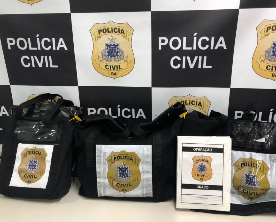 “Pirâmide financeira”: operação policial cumpre três mandados de busca e apreensão no bairro da Pituba