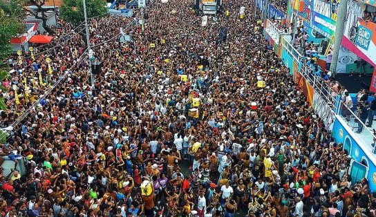 Leo Prates aposta que Carnaval 2022 não deve acontecer em Salvador sob os moldes antigos; "ambiente controlado" 