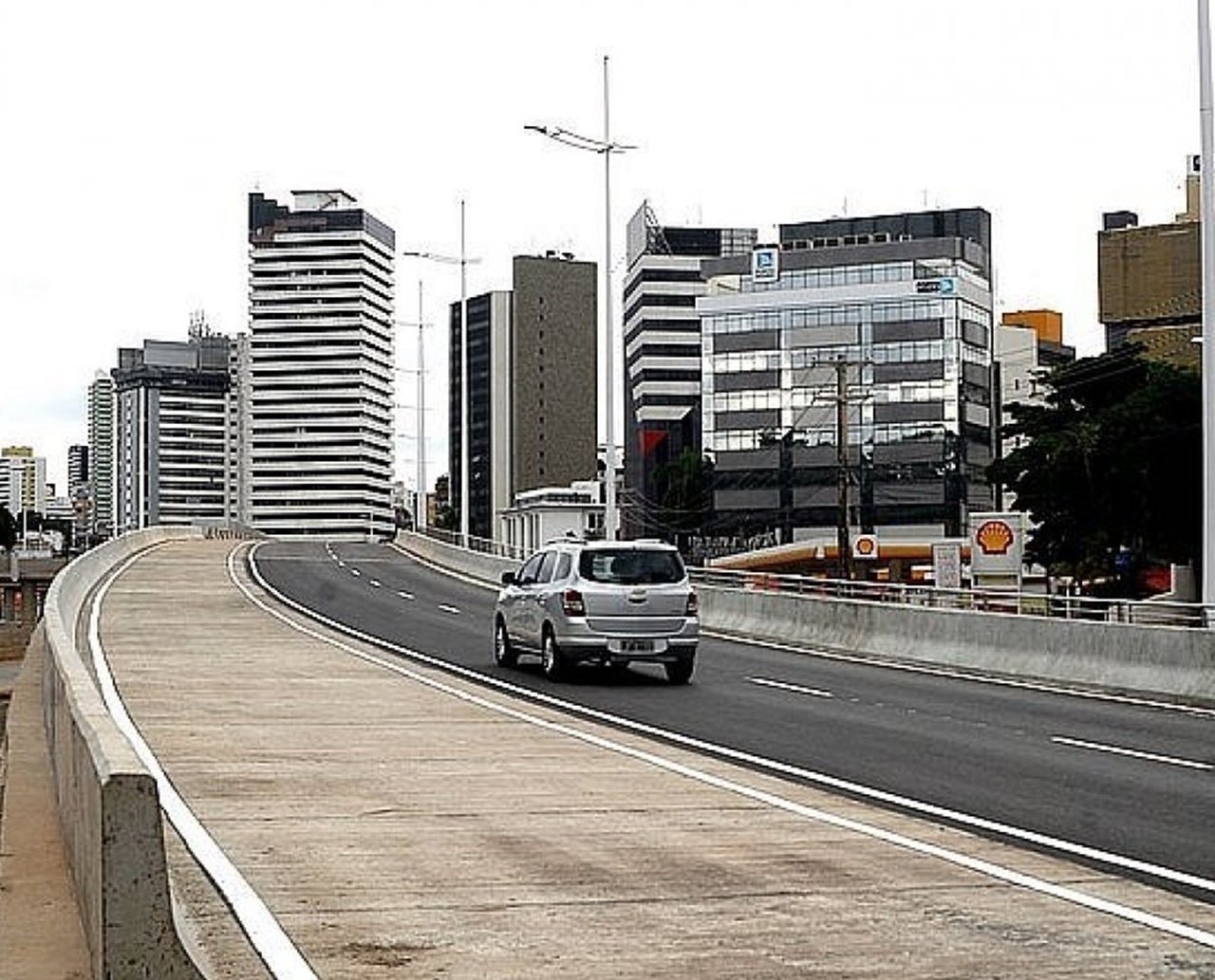 Preste atenção! Obras do BRT interditam trecho da Avenida ACM neste sábado 