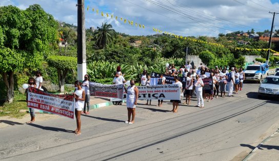 Sobreviventes protestam após tragédia com a Cavalo Marinho I completar quatro anos; "a gente continua sem resposta" 