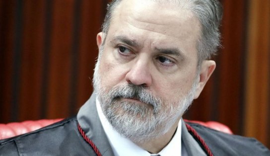 Após aprovação pelo CCJ do Senado, plenário confirma recondução de Augusto Aras na chefia da PGR