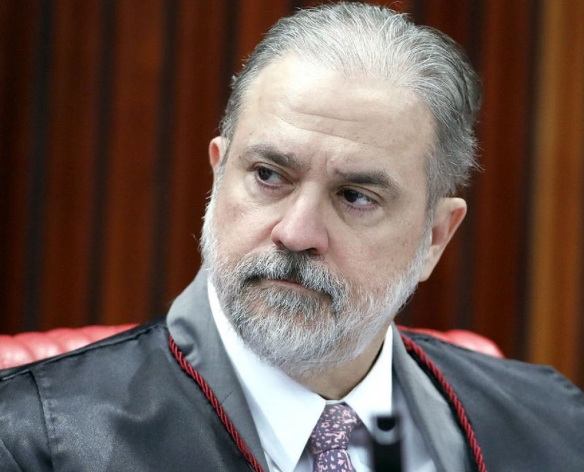 Após aprovação pelo CCJ do Senado, plenário confirma recondução de Augusto Aras na chefia da PGR