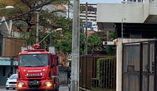 Princípio de incêndio atinge apartamento de prédio residencial no bairro do Costa Azul, em Salvador