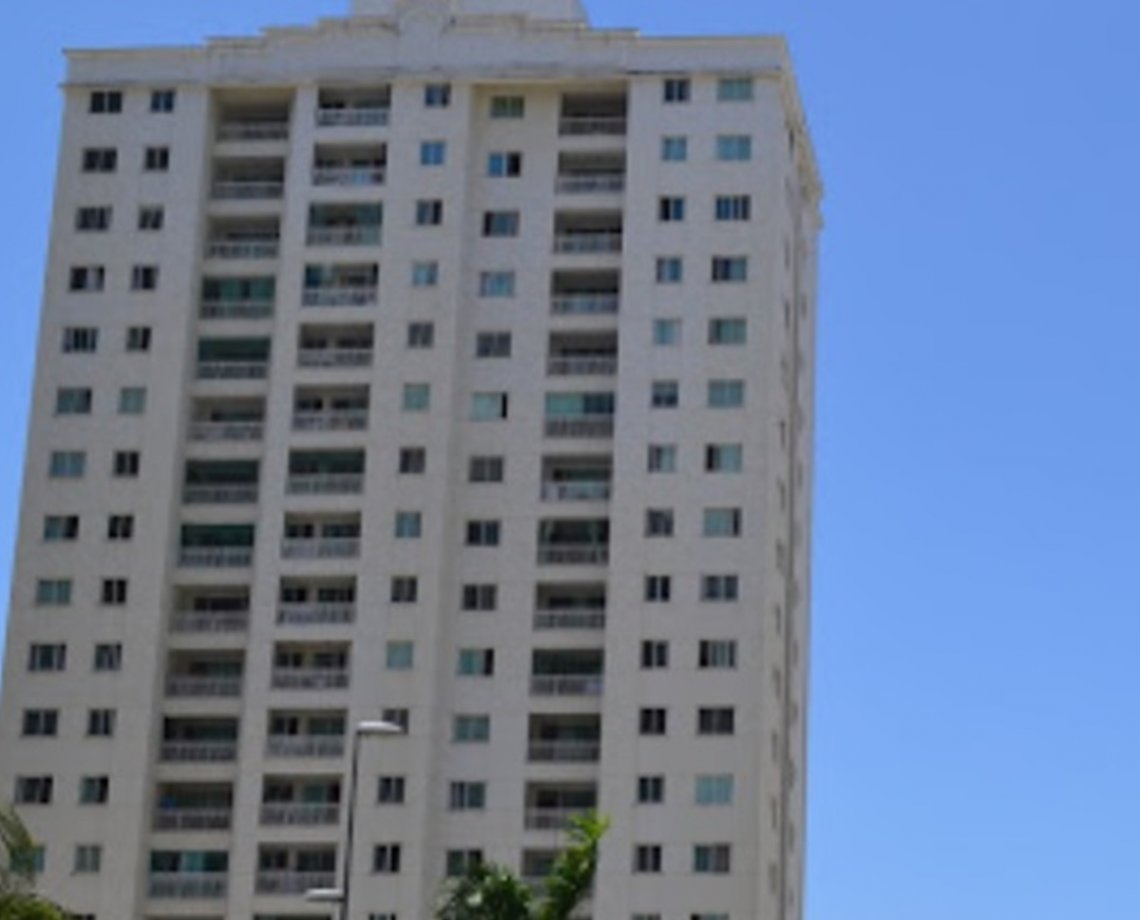 Para se livrar da patroa, babá despenca de apartamento do terceiro andar dentro de condomínio de classe alta em Salvador