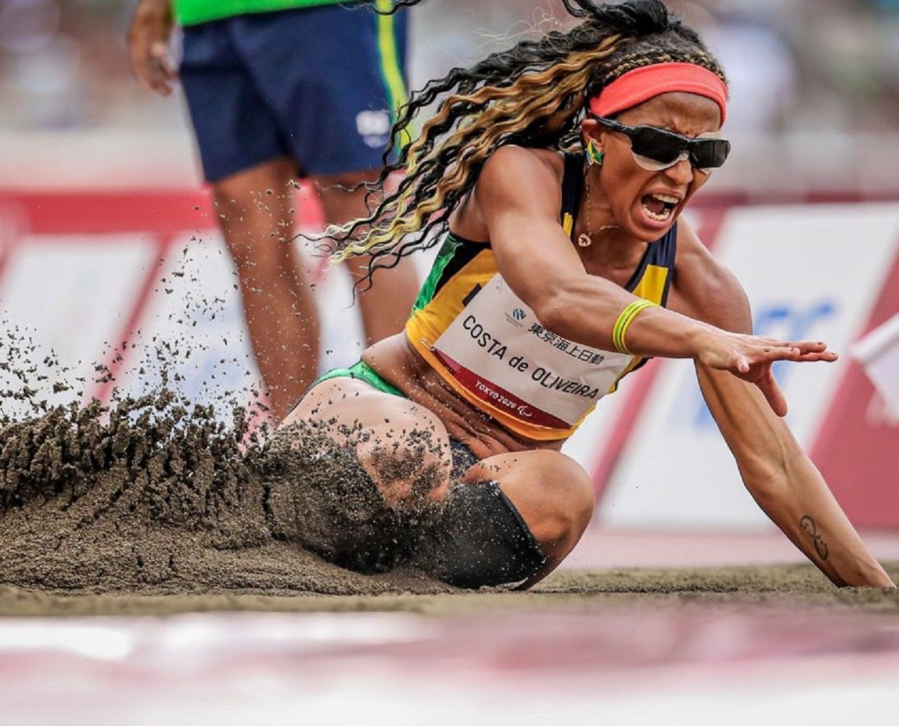 Paralimpíadas: Silvânia Costa garante mais uma medalha de ouro para o Brasil no salto em distância em Tóquio