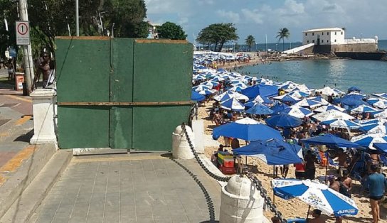 Praia do Porto da Barra terá fiscalização intensificada neste final de semana e pode ser interditada