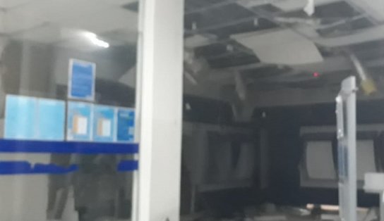 Bandidos explodem e destroem estrutura de agência bancária em Camacan; caixas eletrônicos foram atingidos