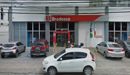 Durante a madrugada, homem desafia a segurança e invade agência bancária para roubar fios no bairro de Brotas