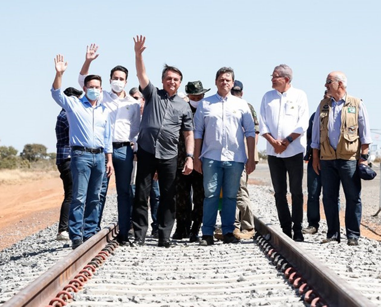 Na Bahia, Bolsonaro convoca para 7 de setembro e fala sobre alta do gás e combustíveis