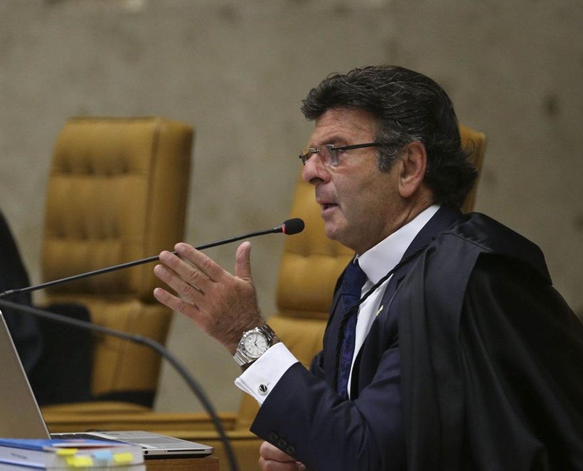 Presidente do STF critica "falsos profetas do patriotismo" e manda recado para Bolsonaro: "crime de responsabilidade" 