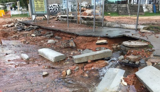 Três localidades ficam sem água após acidente com tubulação na Avenida Ogunjá, em Salvador 