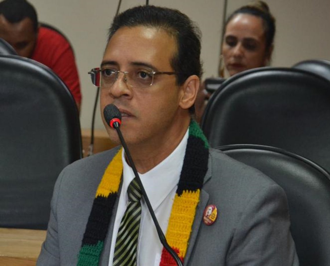 Primeira mulher para a presidência do Psol na Bahia é celebrada por colegas da Alba