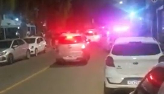 Vídeo mostra policiais encerrando festa paredão no Horto Florestal, em Salvador; assista